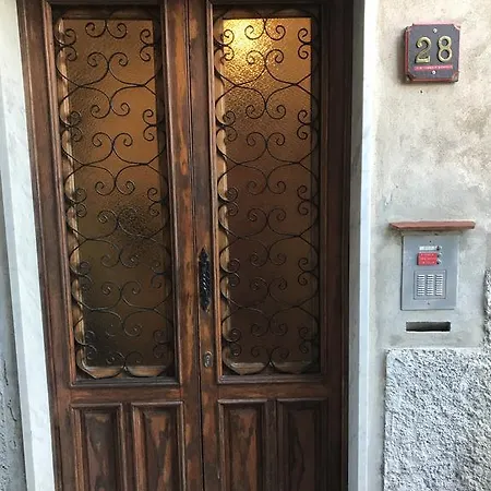 Piccola Giulia Lerici