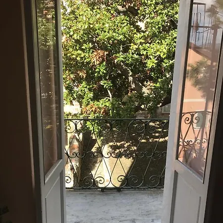 Piccola Giulia * Lerici