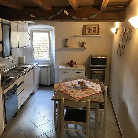 Piccola Giulia * Lerici